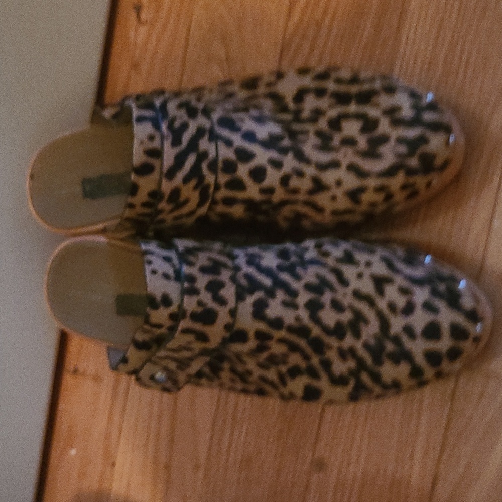 Aerosoles Leopard Clogs size 12